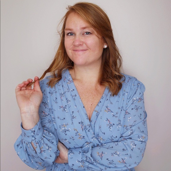 Meet your Posher, Kaitlyn - Picture 2 of 2